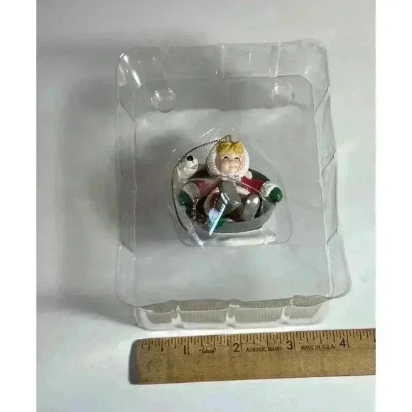 Christmas Charmers “ Tagging Along” Ornament- New In Open Box 1991 - Picture 6 of 9